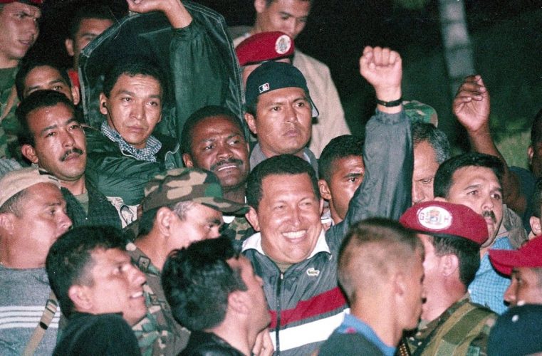 Hugo Chávez en 2002