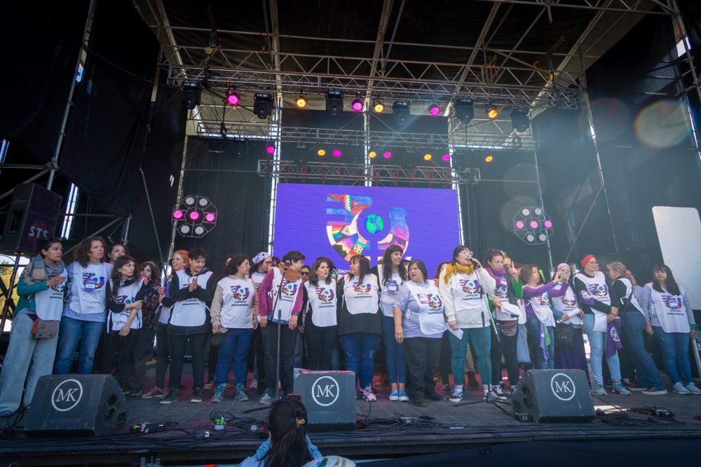 Más de cien mil personas participaron en Bariloche del Encuentro Plurinacional de Mujeres y Diversidades