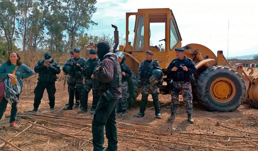 Desalojo en comunidad tusca pacha